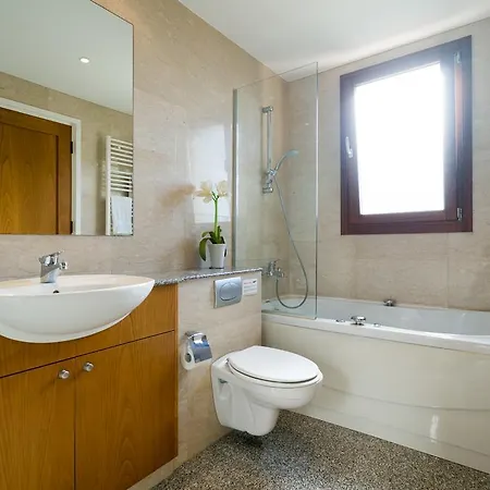 Neptune - 15 Villa Kouklia